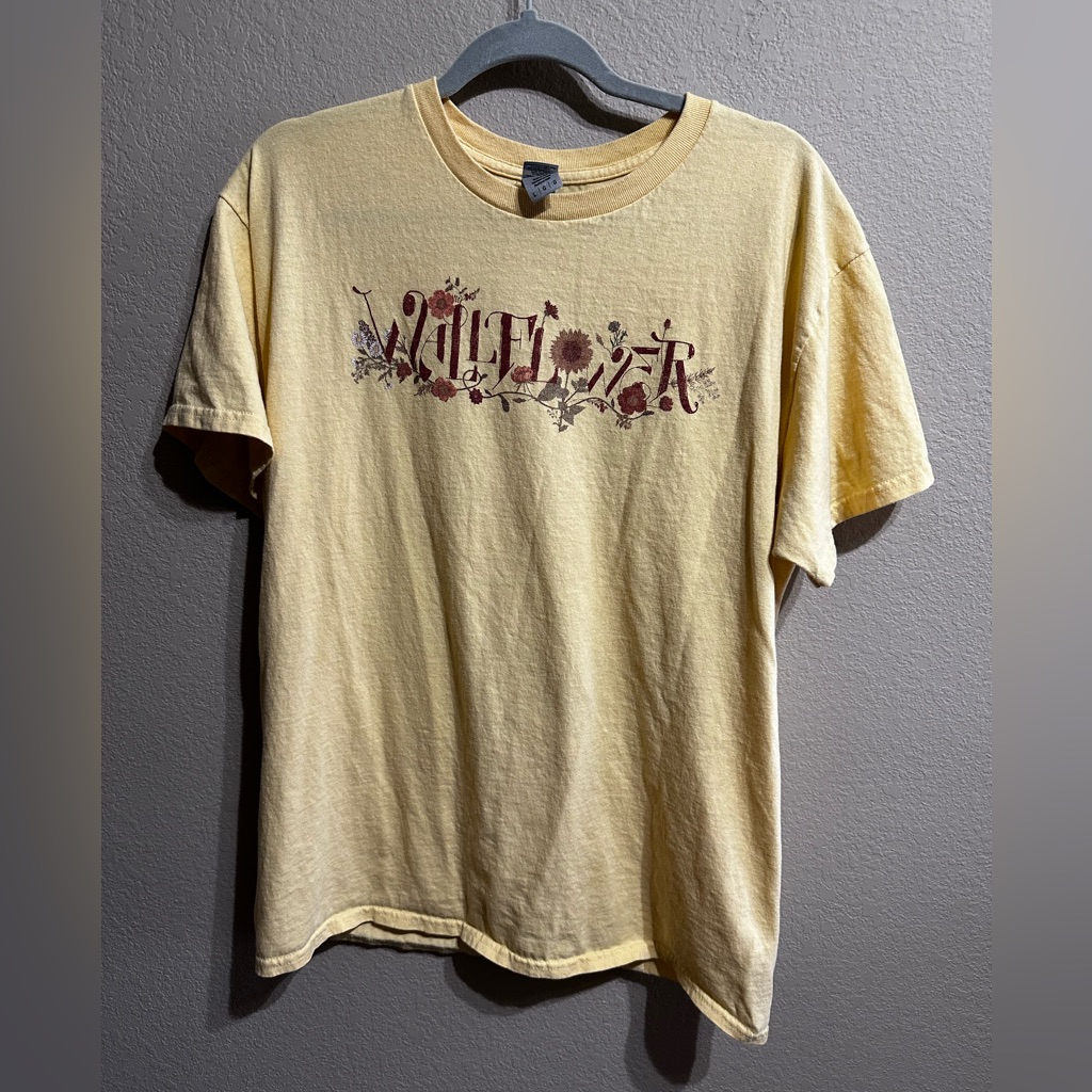 Wallflower Tee